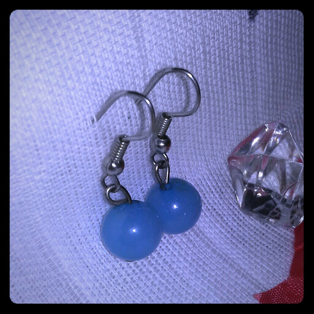 💫Stunning blue beaded earrings